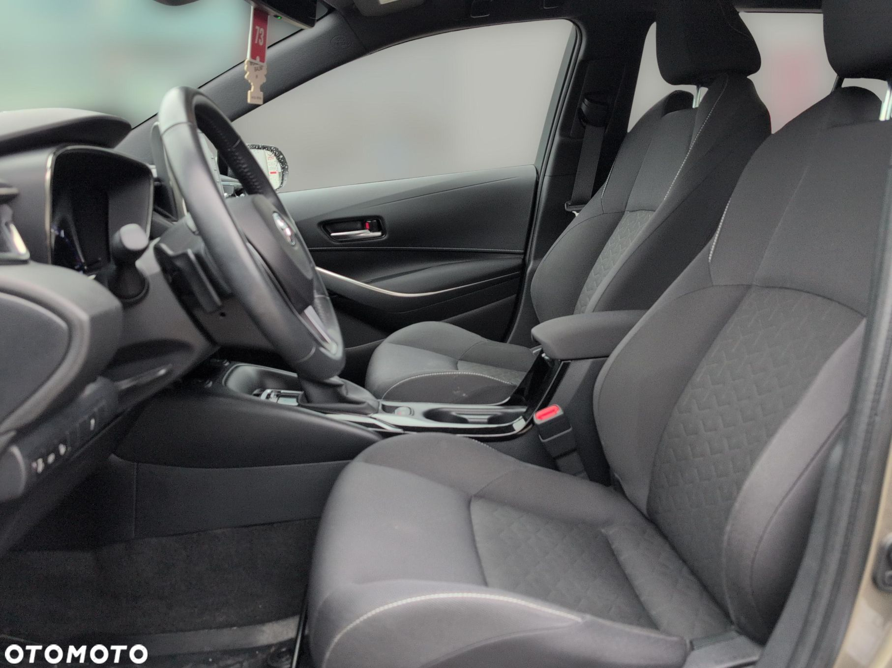 Toyota Corolla 2.0 Hybrid Comfort - 15