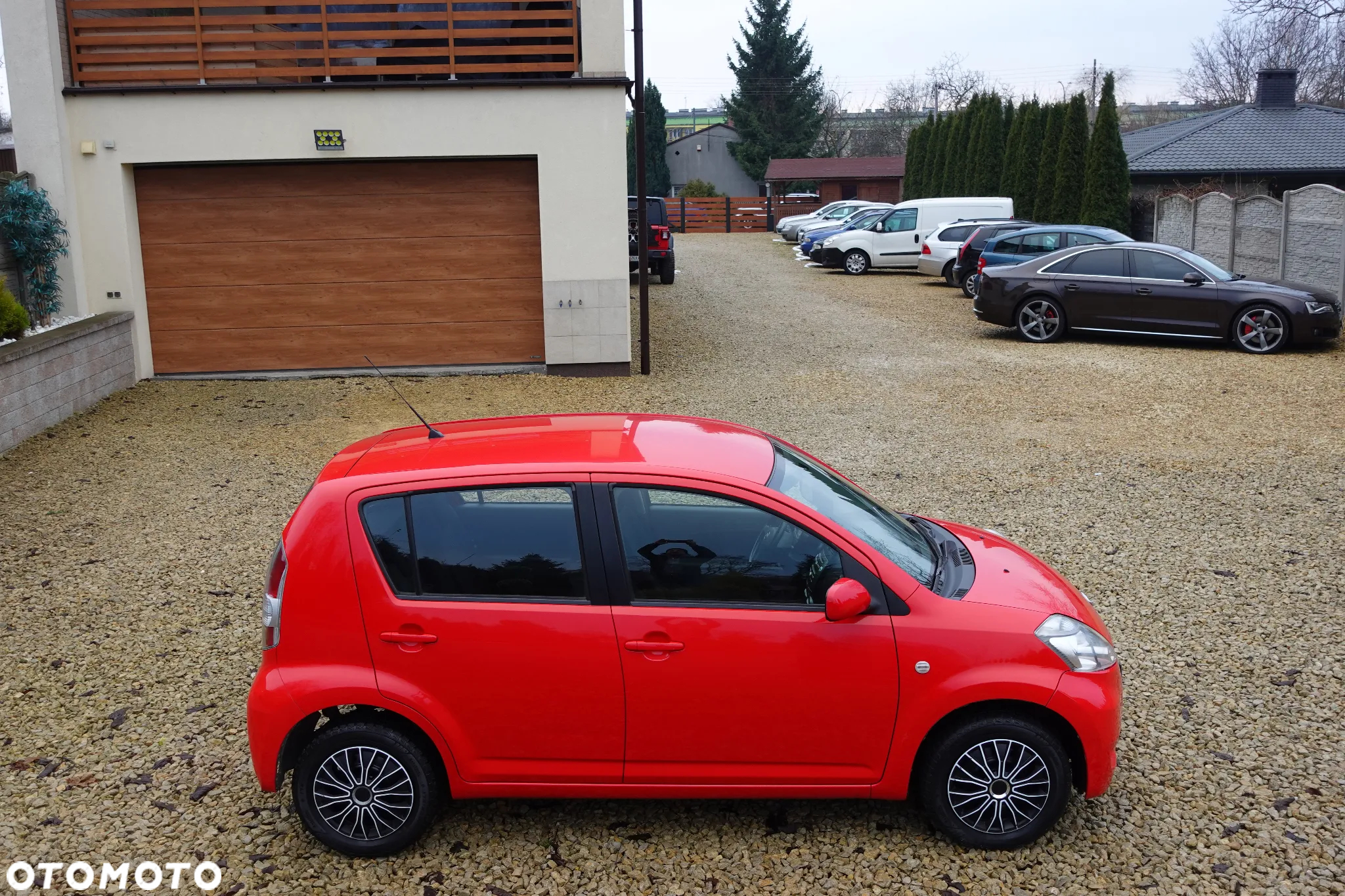 Daihatsu Sirion - 5