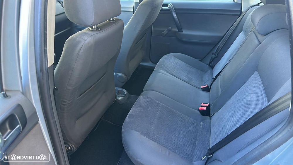 VW Polo 1.4 TDi Confortline - 13