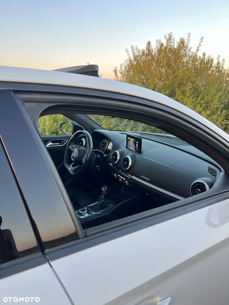 Audi A3 Limousine 2.0 TFSI quattro S tronic design - 12