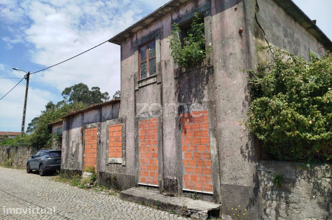 Terreno para Construção com 1.037 m² em Castêlo da Maia - Grande imagem: 2/20
