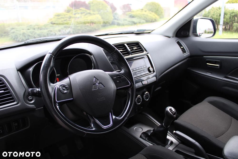 Mitsubishi ASX 1.6 Inform - 15