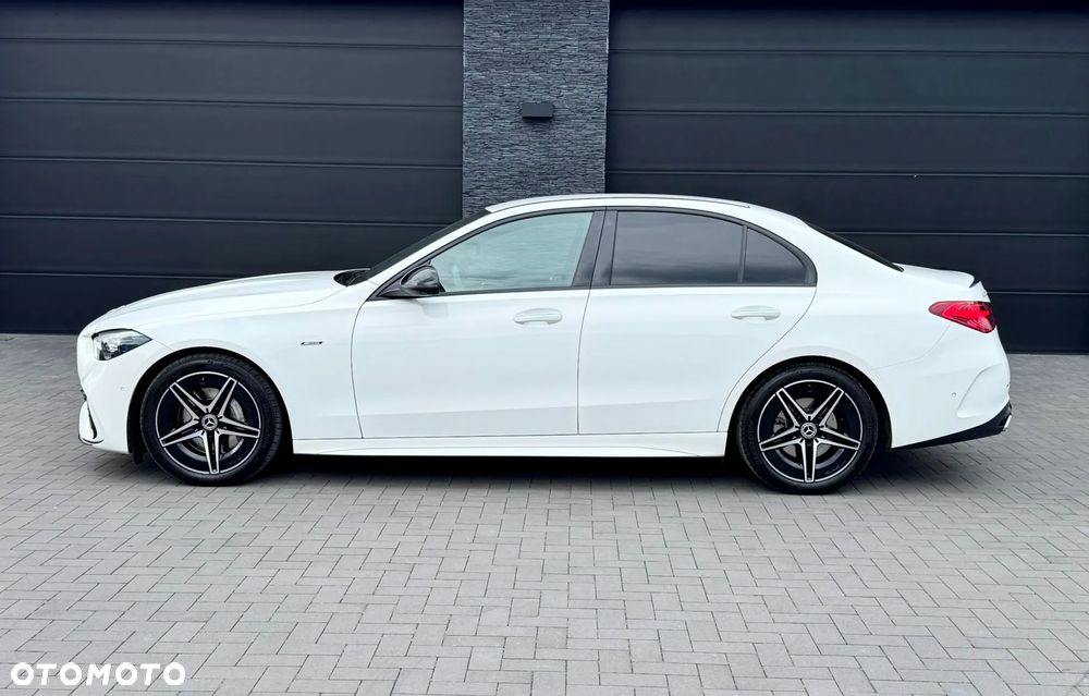Mercedes-Benz Klasa C 220 d mHEV 4-Matic AMG - 2