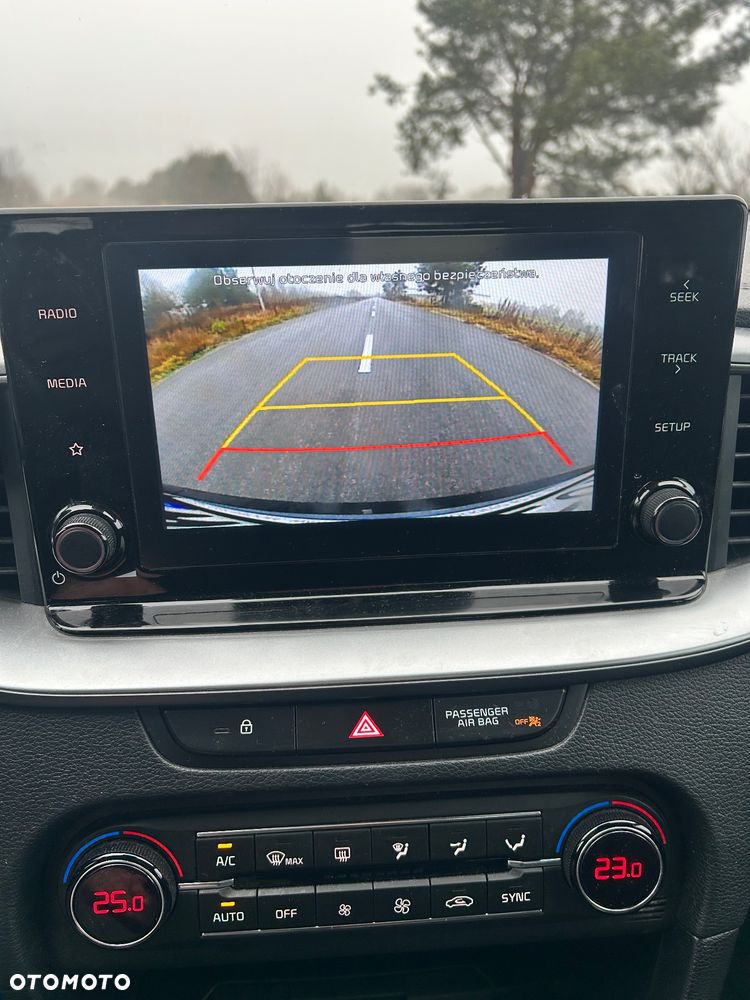 Kia Ceed 1.6 CRDi SCR L - 23