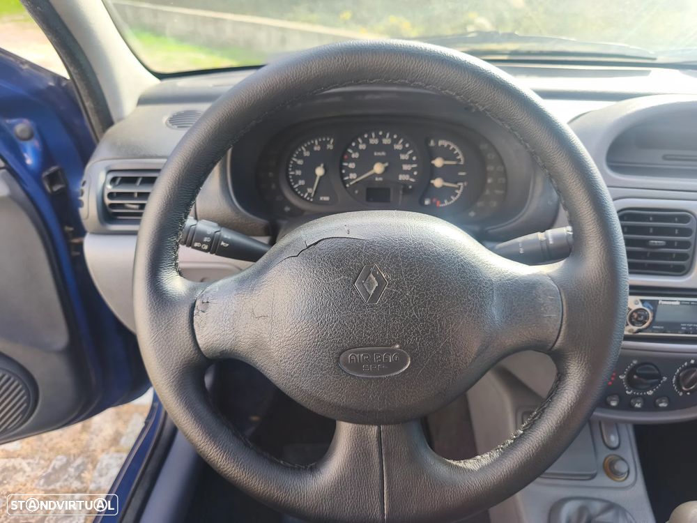 Renault Clio 1.9 D RN - 9