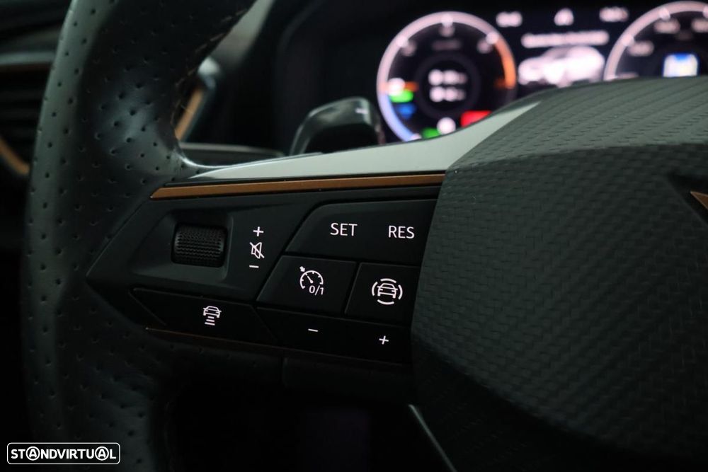 Cupra Formentor 1.4 e-Hybrid DSG - 25