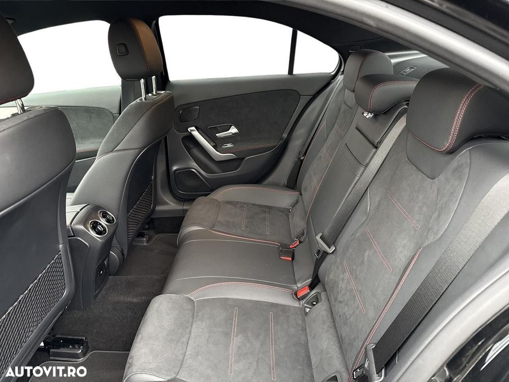 Mercedes-Benz A 200 - 11
