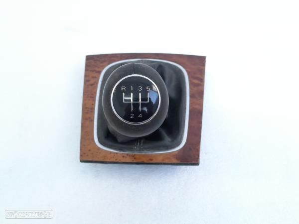 Aro / Moldura Seletor Velocidade Audi A3 (8P1) - 2