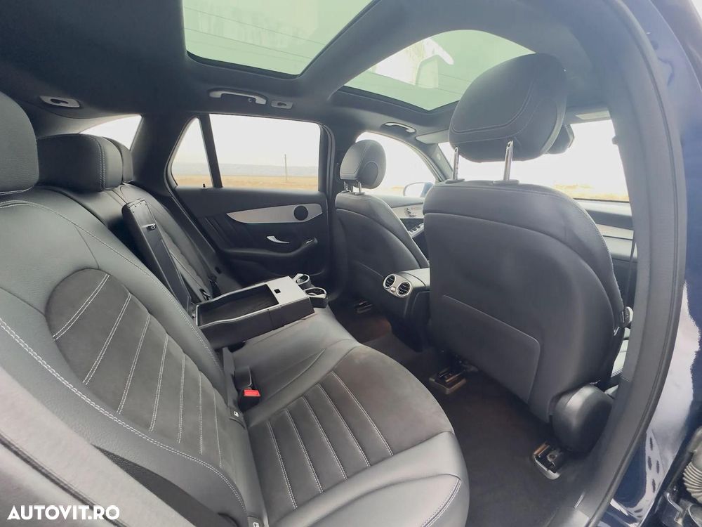 Mercedes-Benz GLC 300 e 4MATIC - 22