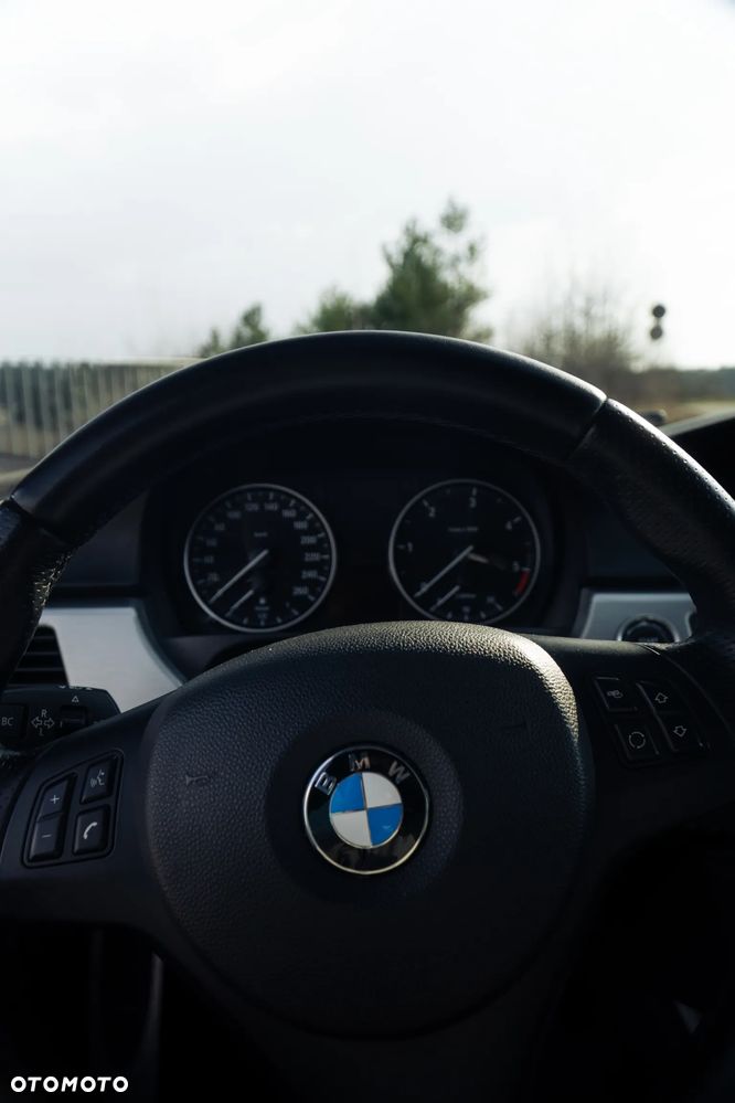 BMW Seria 3 - 24