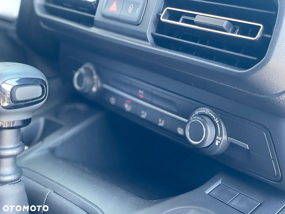 Toyota Proace City - 15