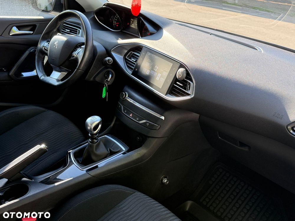 Peugeot 308 1.6 THP Active - 5
