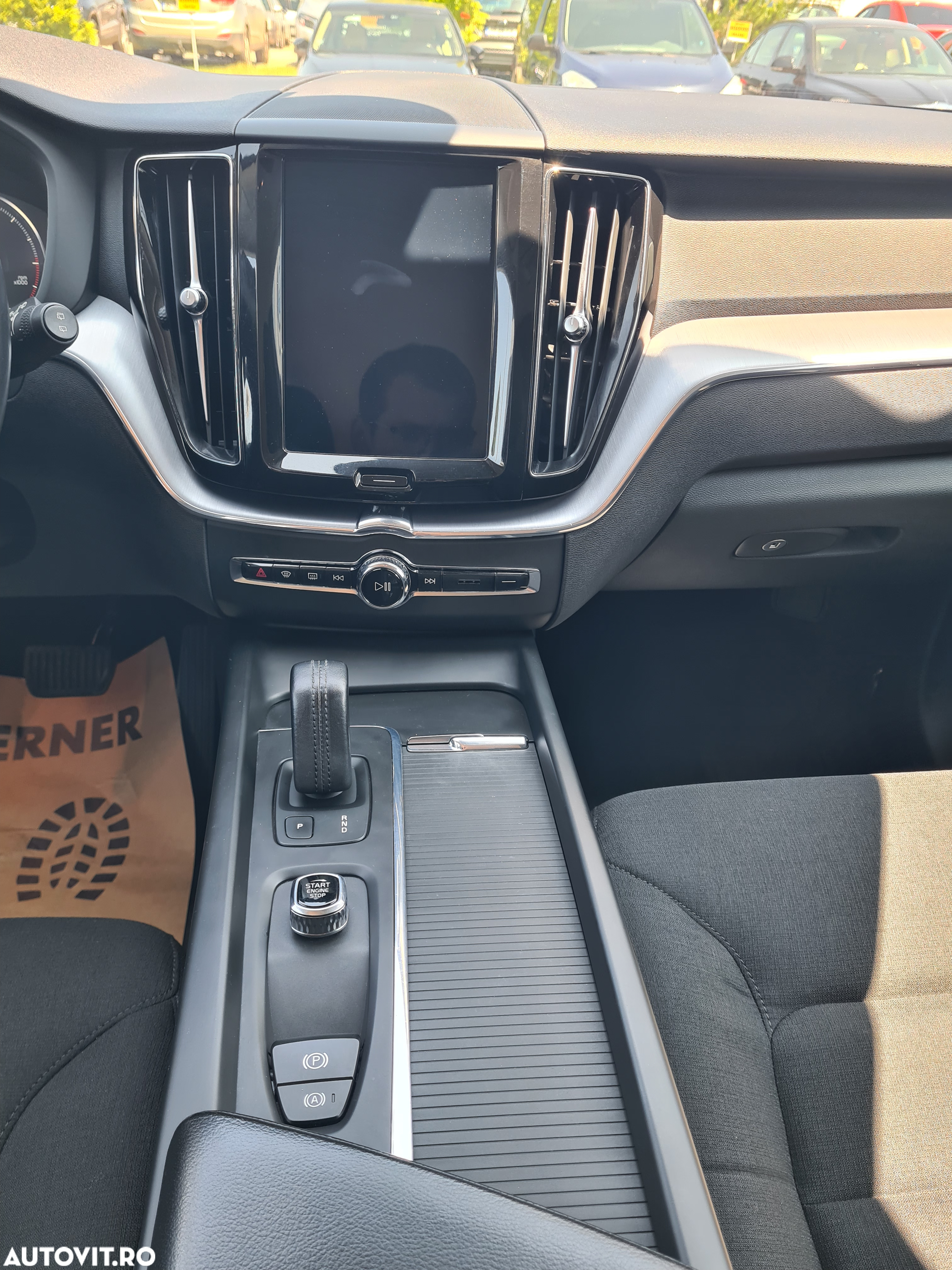 Volvo XC 60 B4 D AWD Geartronic Momentum - 10
