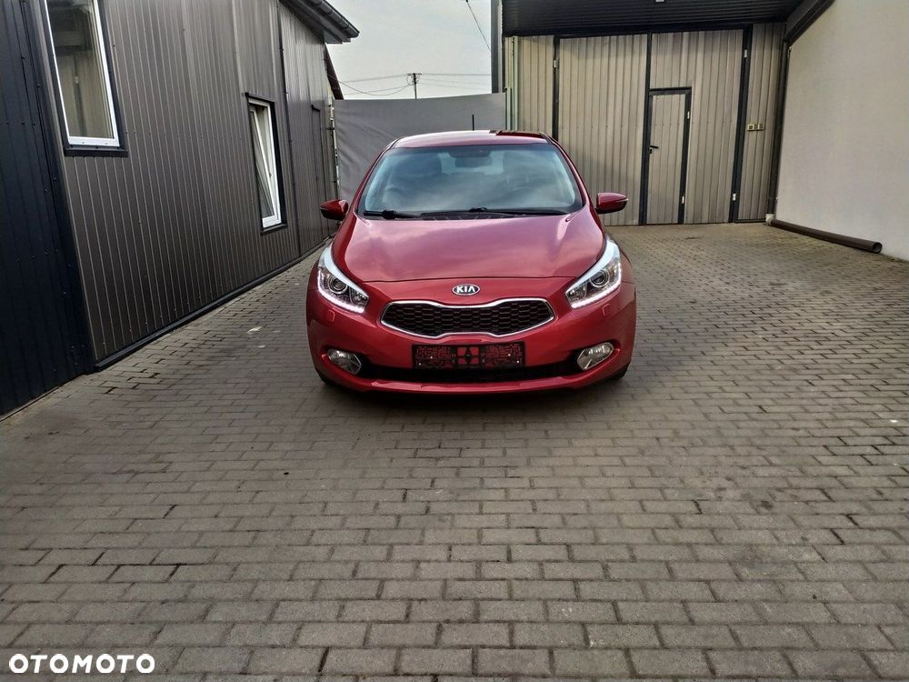 Kia Ceed 1.6 GDI Business Line - 10
