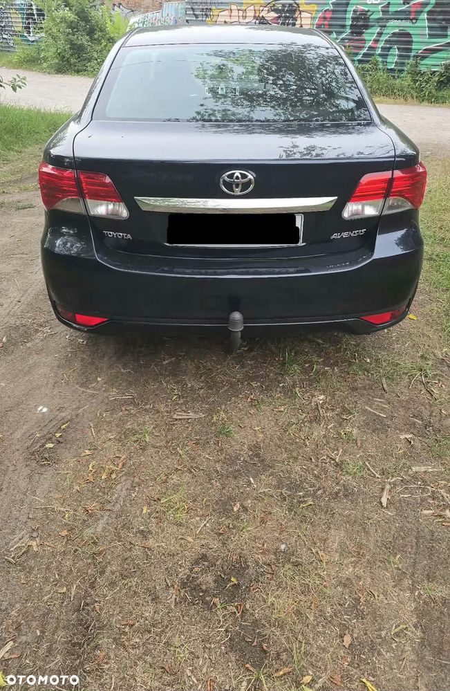 Toyota Avensis 1.8 Premium - 10