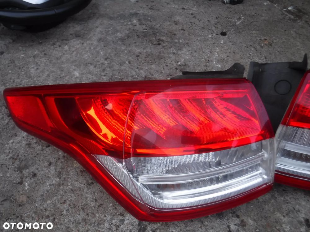 Ford Kuga MK2  lampa tyl lewa  w blotnik LED lewa  CV44-13405-BG - 1