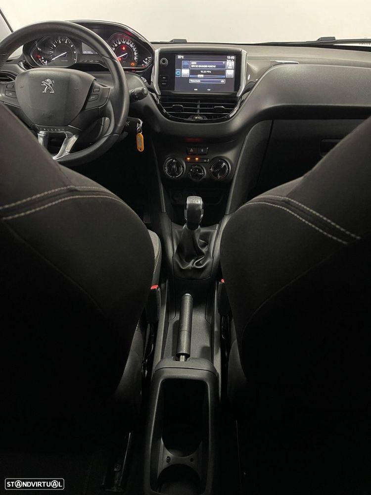 Peugeot 208 1.2 PureTech Style - 26