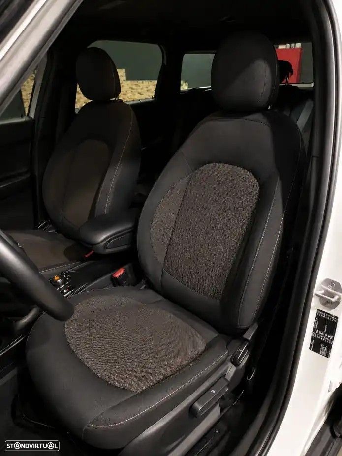 MINI Countryman One D 4Business - 12