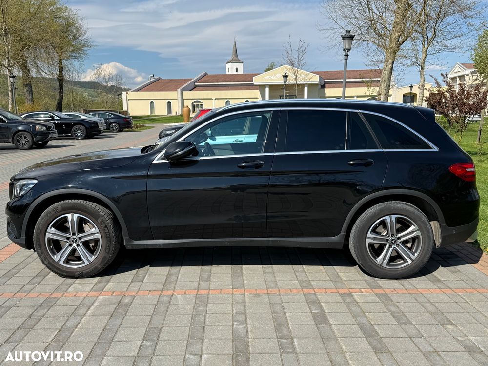 Mercedes-Benz GLC 220 d 4MATIC 9G-TRONIC AMG Line - 12
