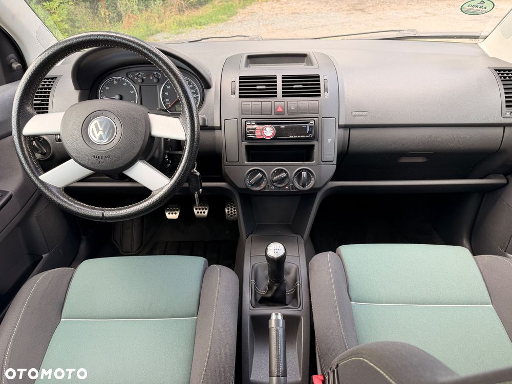 Volkswagen Polo 1.2 Fun - 12