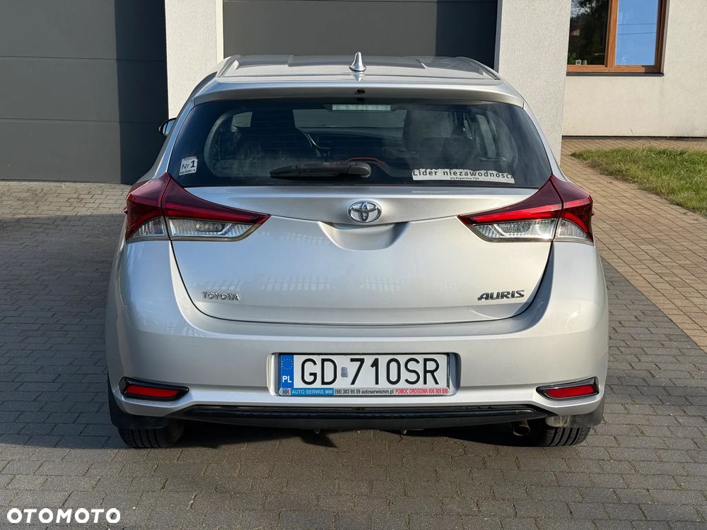 Toyota Auris - 8