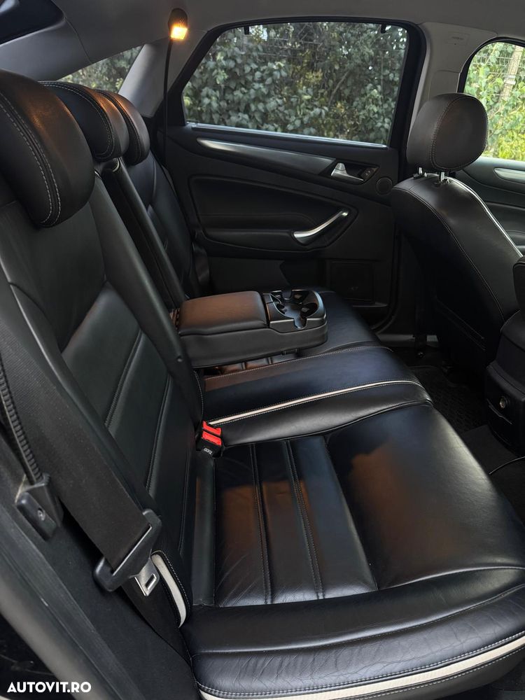 Ford Mondeo - 4