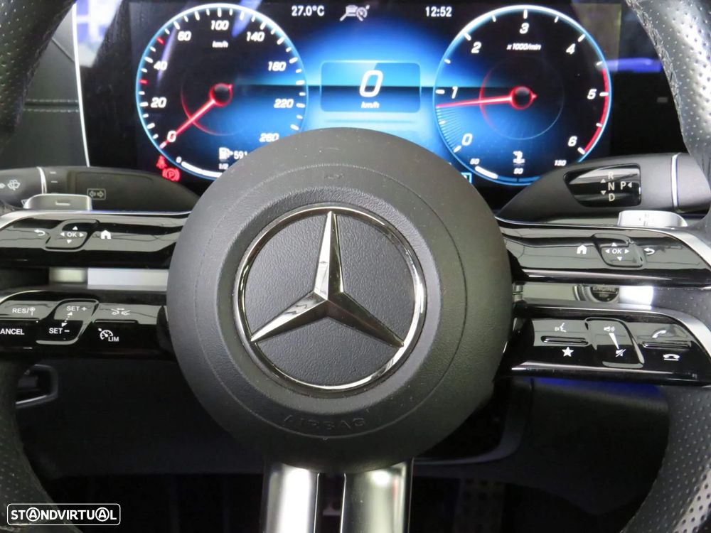 Mercedes-Benz E 220 d AMG Line - 16