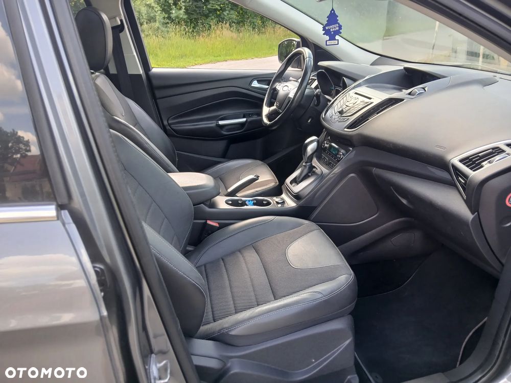 Ford Kuga 2.0 TDCi 4x4 Titanium - 21
