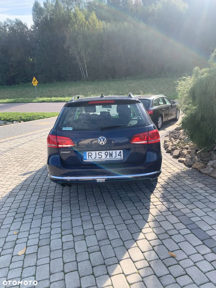 Volkswagen Passat 2.0 TDI Comfortline - 5