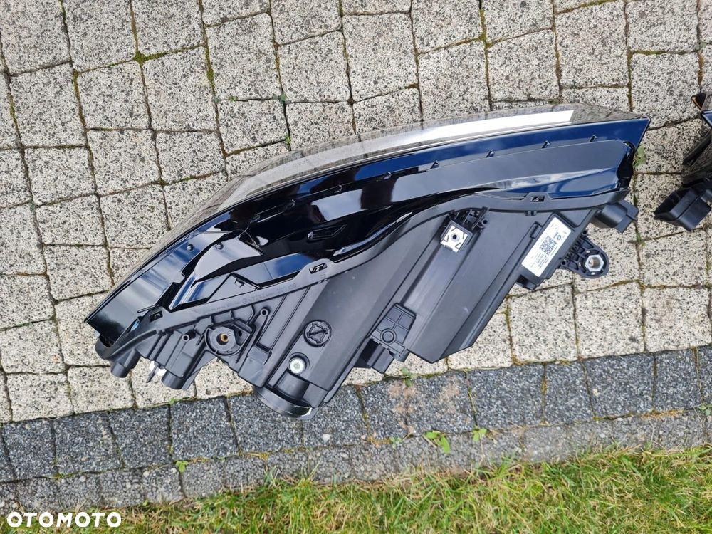 SKODA SUPERB IV 4 Kompletne Lampy Full Led Base Eco Led 3P1941015 3P1941016 - 7