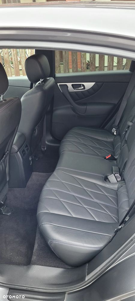 Infiniti QX70 3.7 S Premium - 17