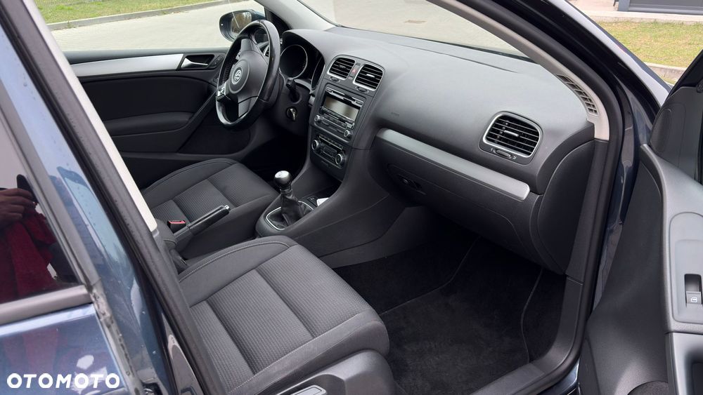 Volkswagen Golf 1.2 TSI BMT Comfortline - 12