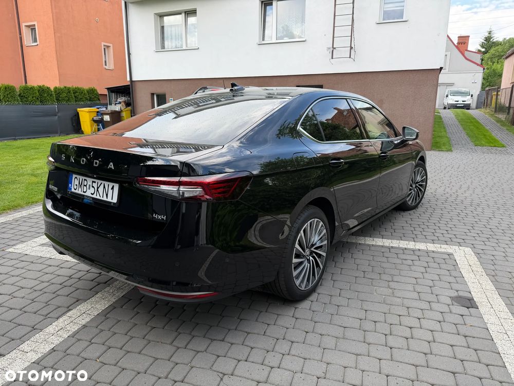 Skoda Superb 2.0 TDI SCR 4x4 L&K DSG - 9