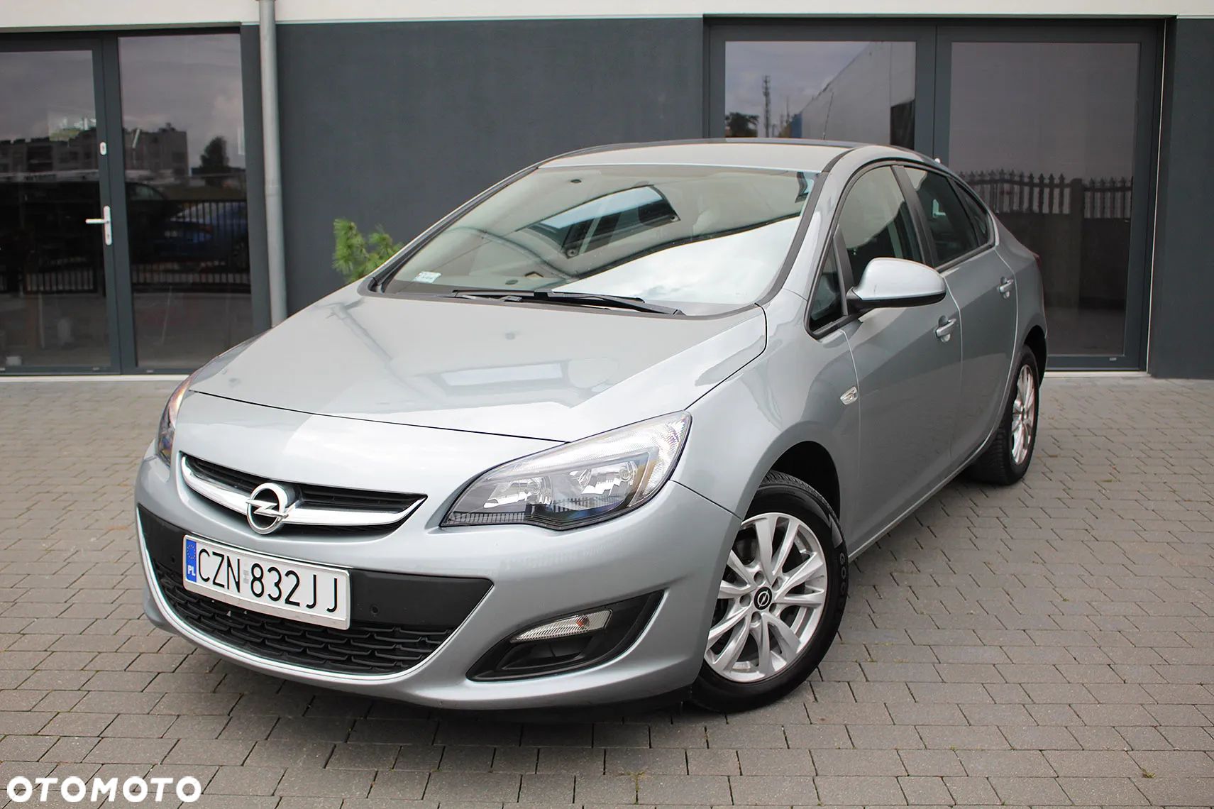 Opel Astra IV 1.4 Active EU6 - 1