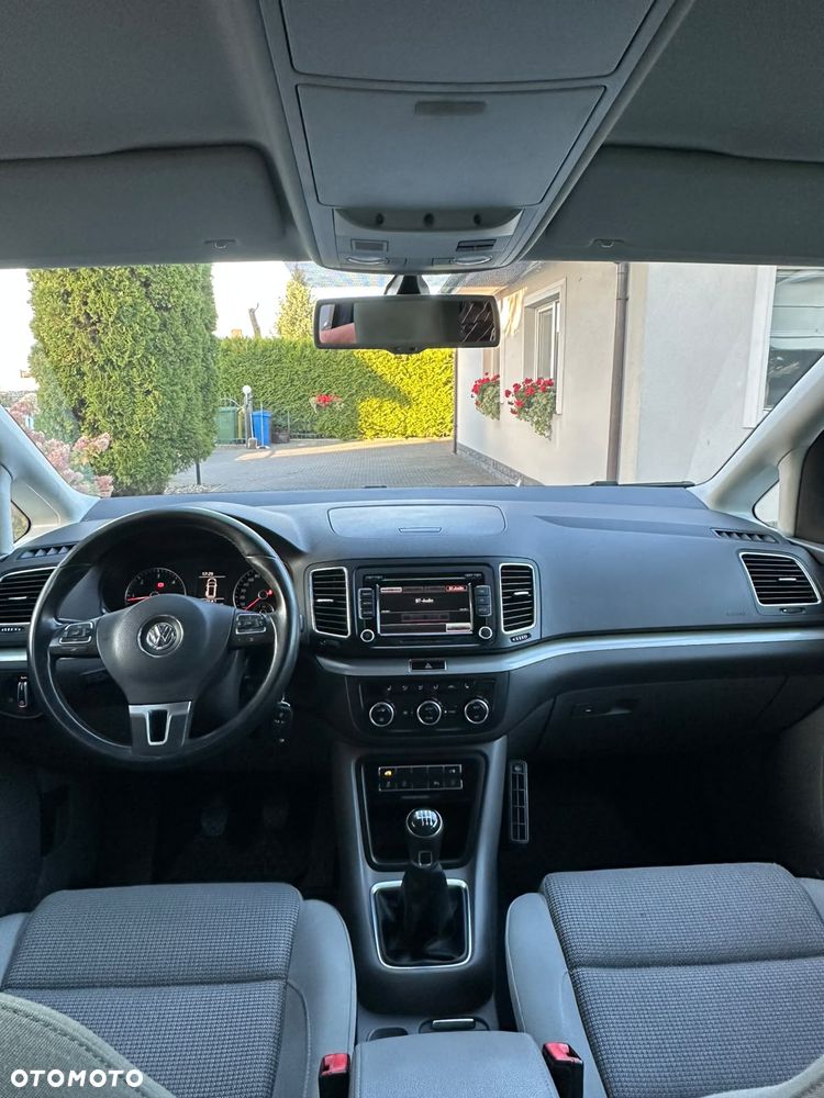 Volkswagen Sharan 2.0 TDI 4Motion BlueMotion Technology Comfortline - 19