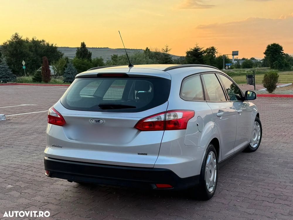 Ford Focus - 4