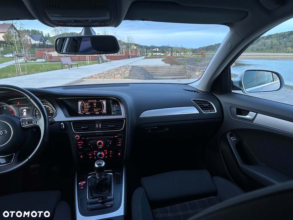 Audi A4 Avant 2.0 TDI DPF quattro Attraction - 25