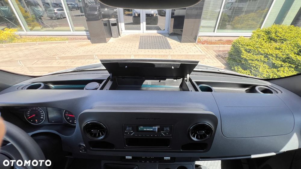 Mercedes-Benz Sprinter 519 CDI - 19