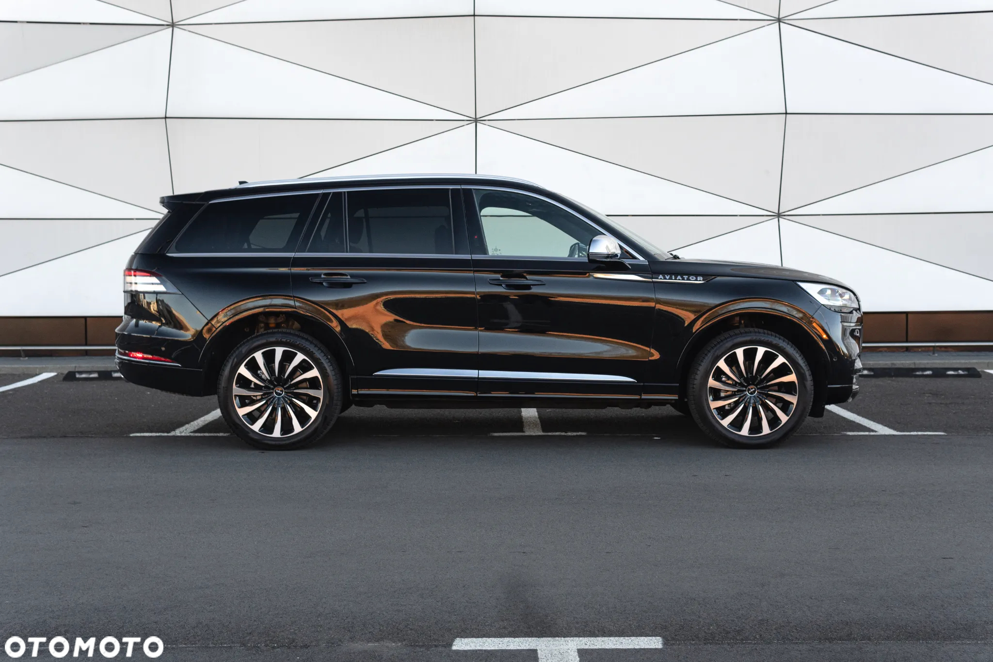 Lincoln Aviator - 6