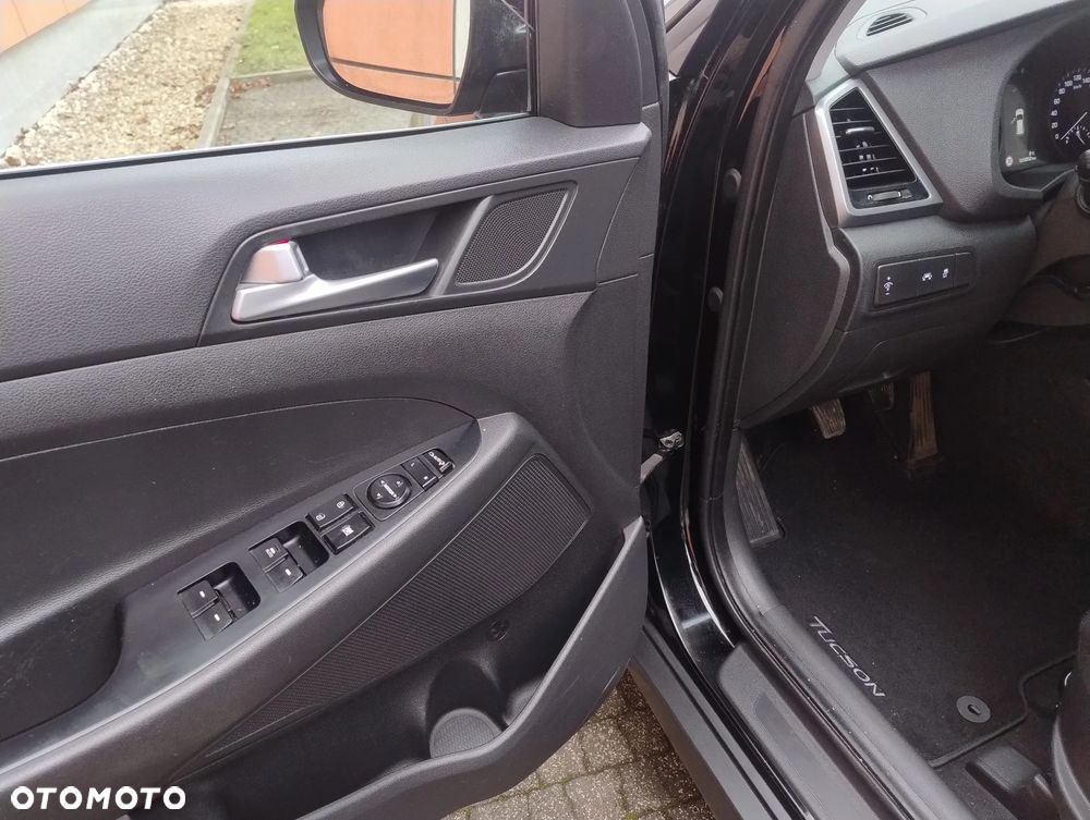 Hyundai Tucson blue 1.7 CRDi 2WD Advantage - 15