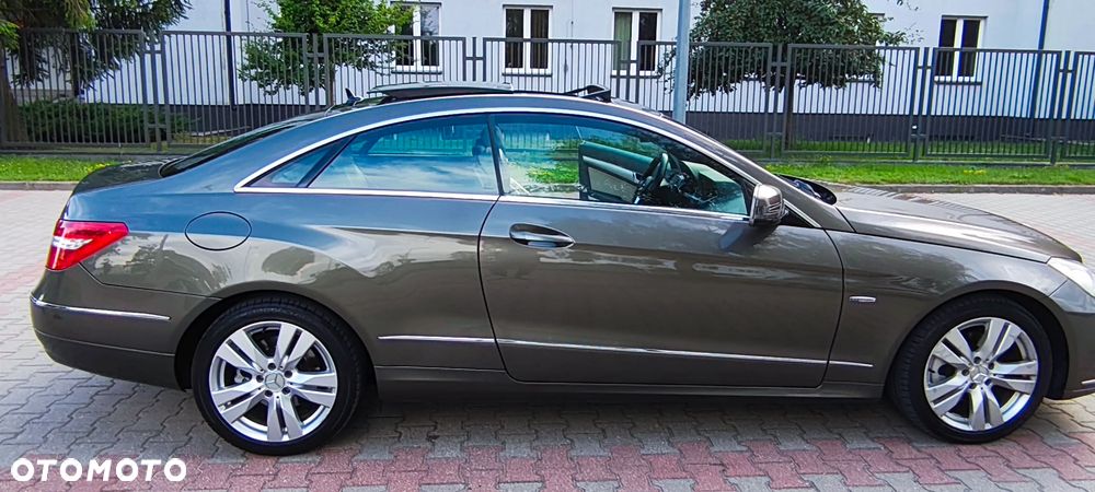 Mercedes-Benz Klasa E - 28