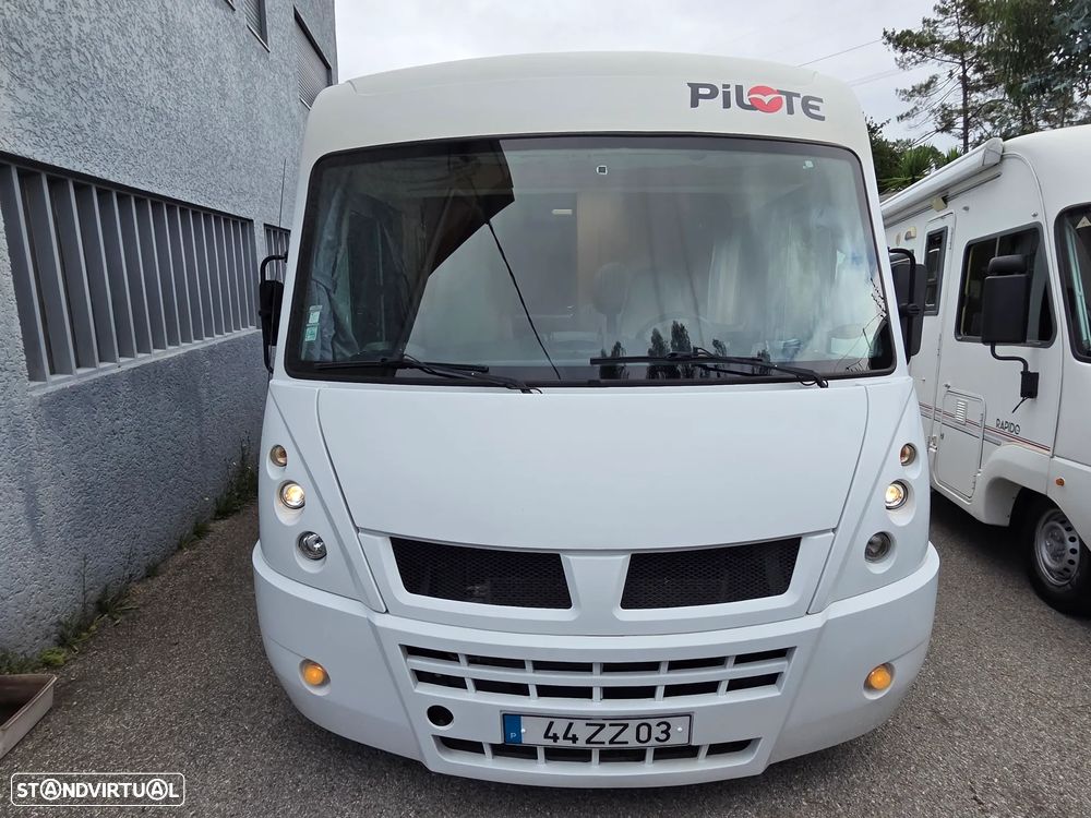 Pilote Aventura 730G Cama Central Frigo Grande - 7