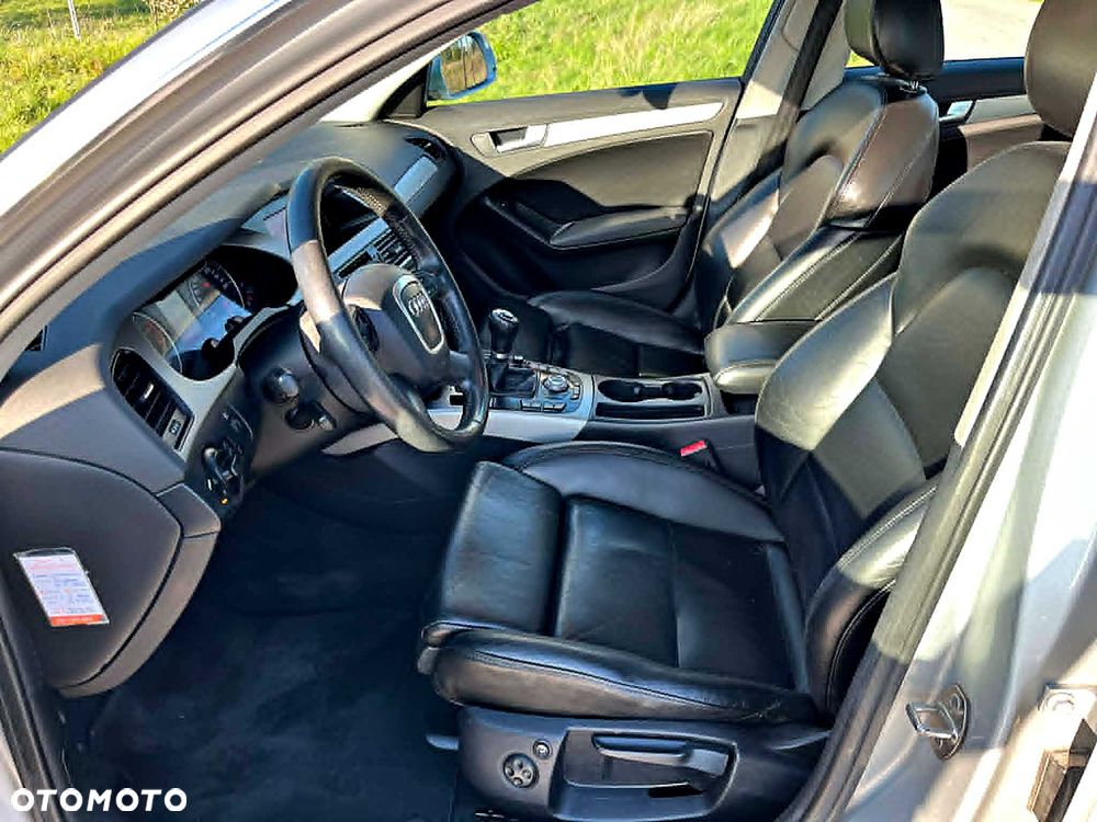 Audi A4 Limousine - 5