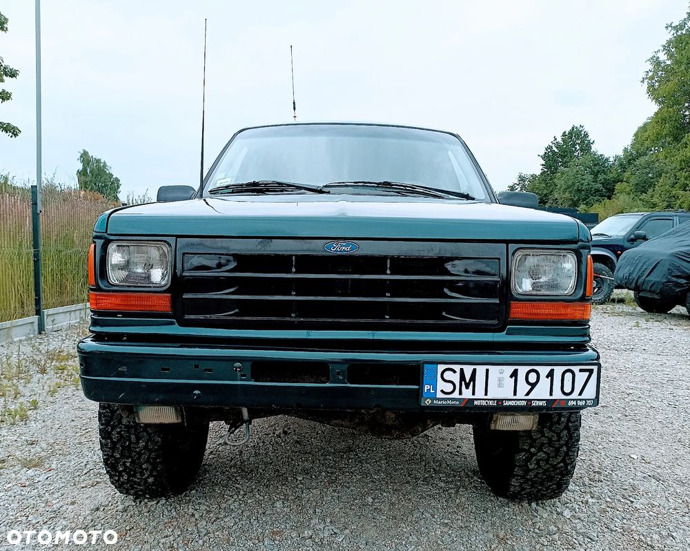 Ford Explorer - 2