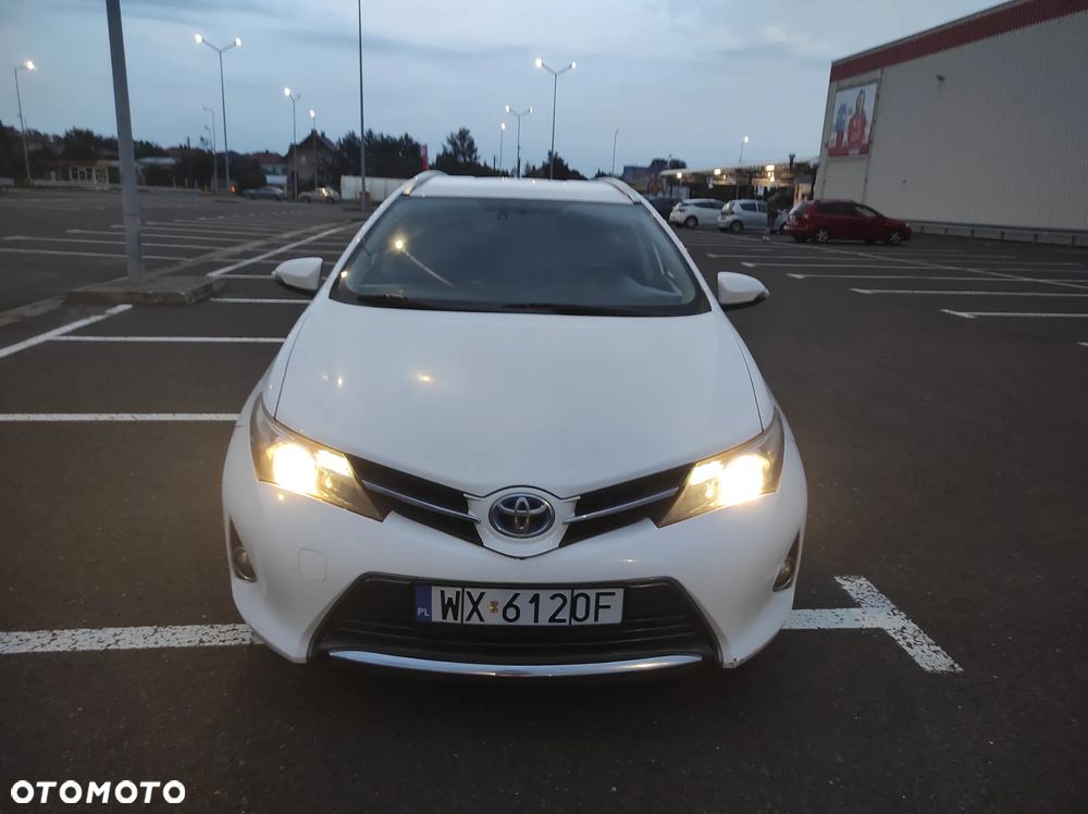 Toyota Auris 1.8 HSD Prestige NAVI - 1