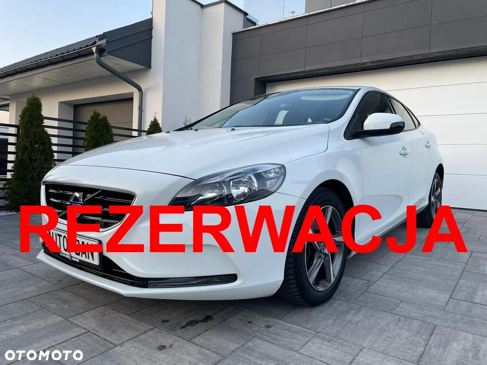 Volvo V40 D2 Summum - 1
