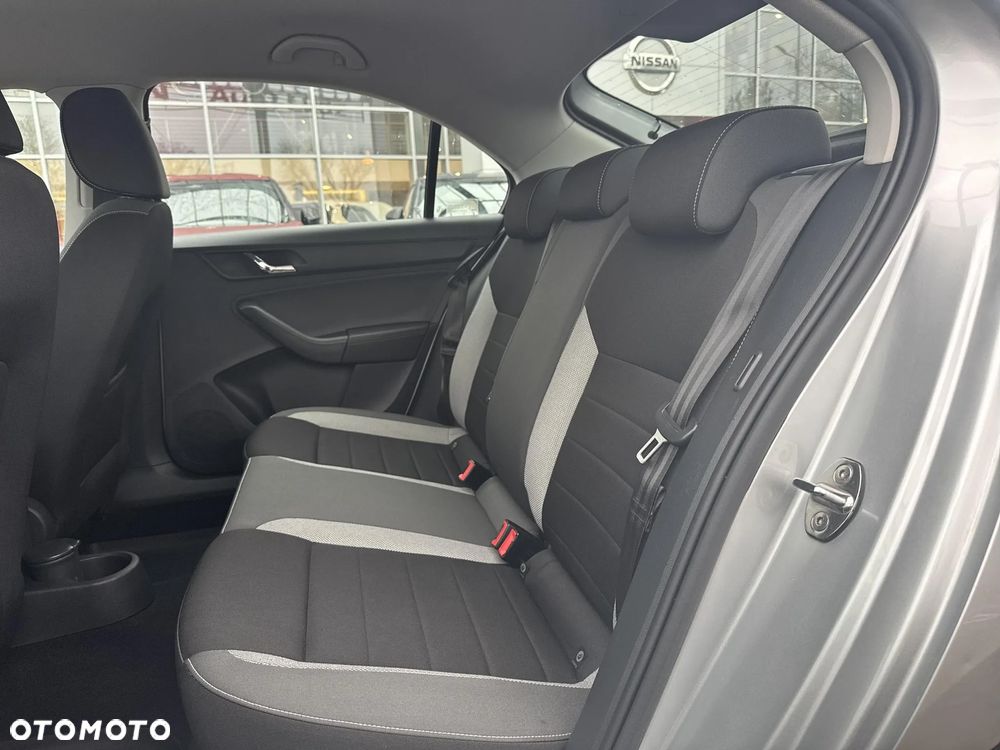 Skoda RAPID Spb 1.2 TSI Ambition - 16