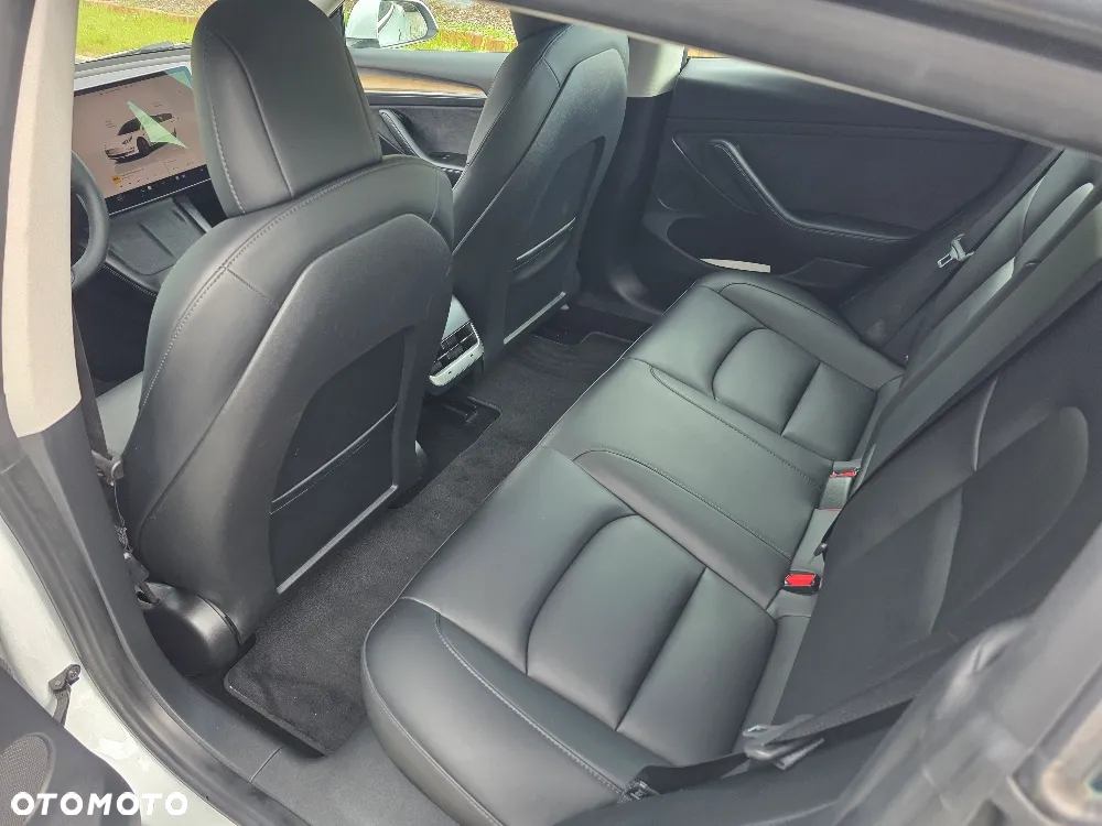 Tesla Model 3 - 22