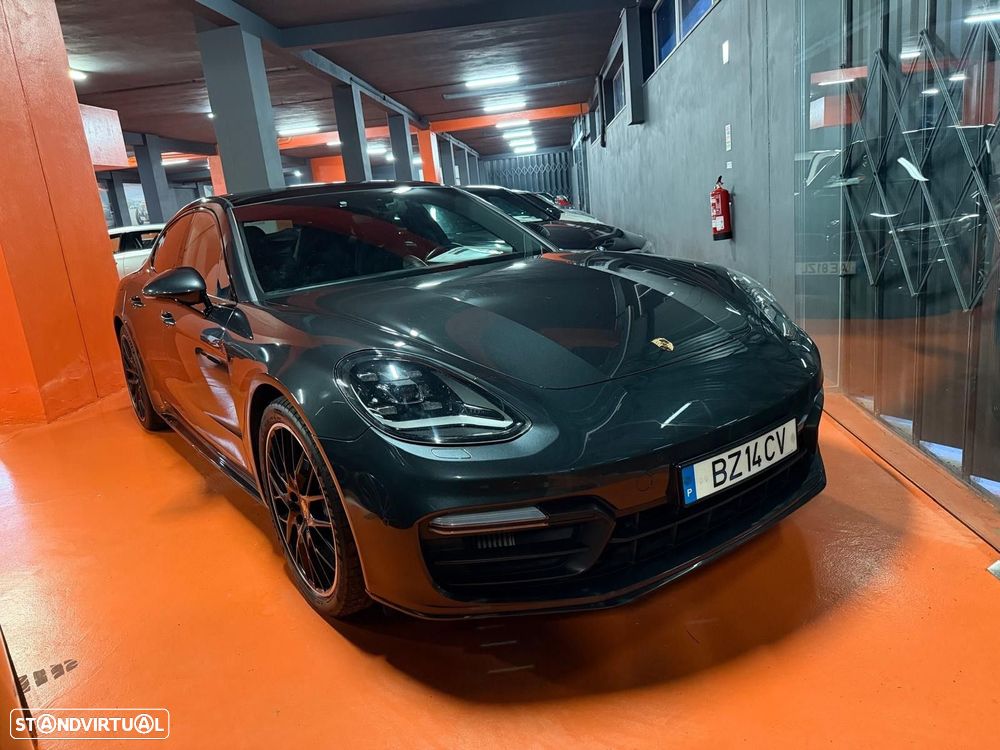 Porsche Panamera 4 S - 2