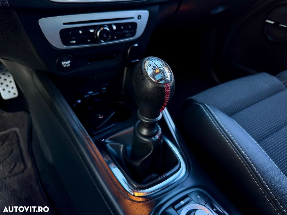 Renault Megane ENERGY dCi 110 GT LINE - 22